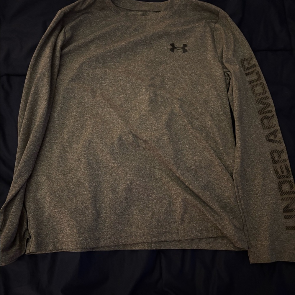 Under Armour Boys’ shirts - bundle of 6 - size Medium - Picture 3 of 4